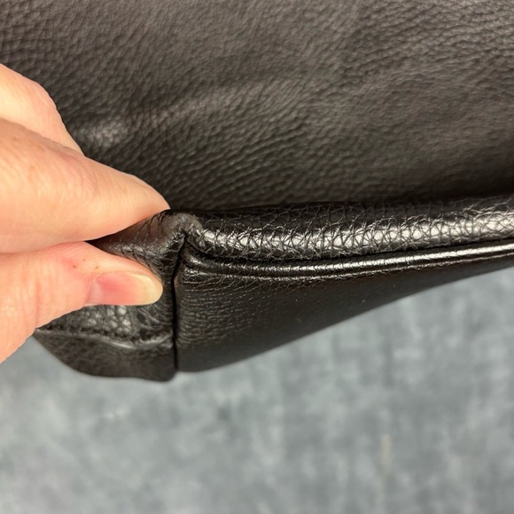 Anne Klein Black Tote Bag with Structured Design - Picture 6 of 15